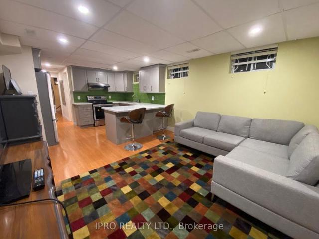 House for rent in Etobicoke