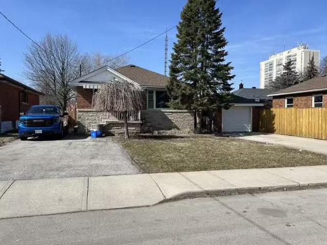 Condo for rent in Ancaster, Ontario