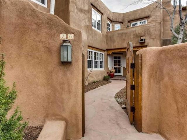 House for sale in Santa Fe, New Mexico