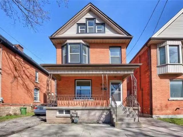 Condo for rent in Ancaster, Ontario