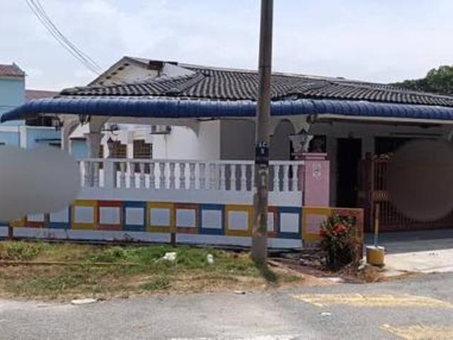 Terraced House for sale in Kuala Selangor, Selangor