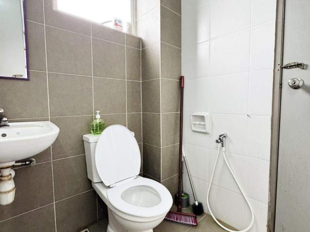 Room for rent in Petaling, Damansara Damai