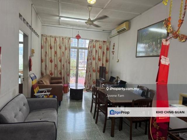 Flat for sale in Jalan Klang Lama