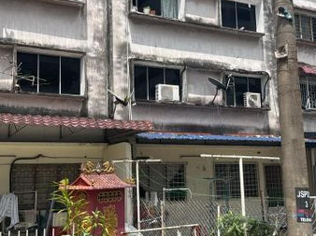 Flat for sale in Country Heights Damansara, Kuala Lumpur