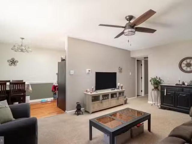 Condo for rent in Camden