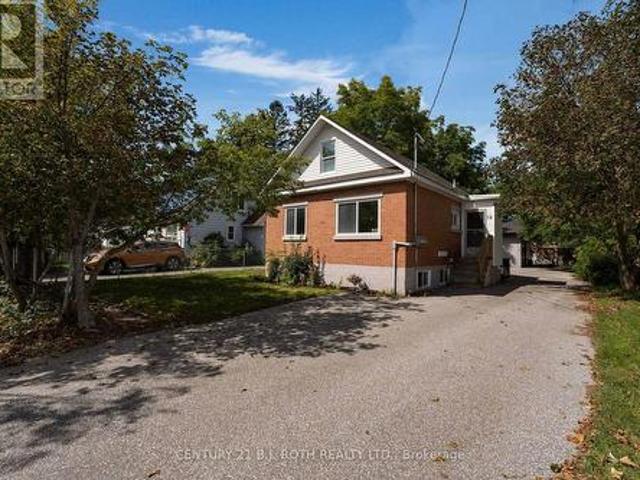 Property for sale in Barrie, Central Ontario
