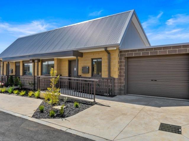 Apartment for sale in New Gisborne, Victoria