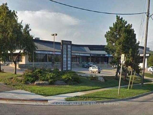 Commercial for rent in Mississauga, Ontario
