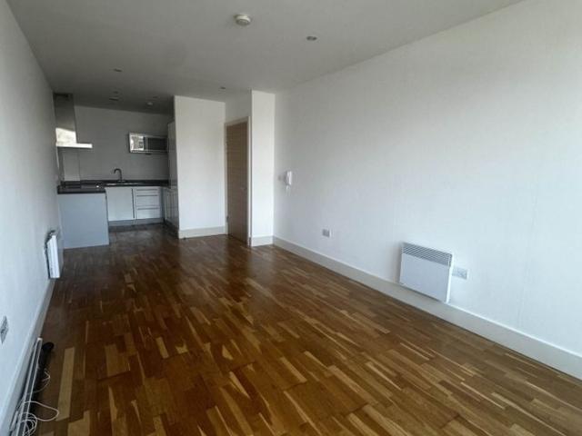 Apartment for rent in Calderstones