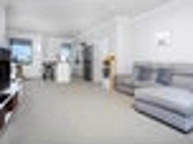 Townhouse for sale in Paremoremo