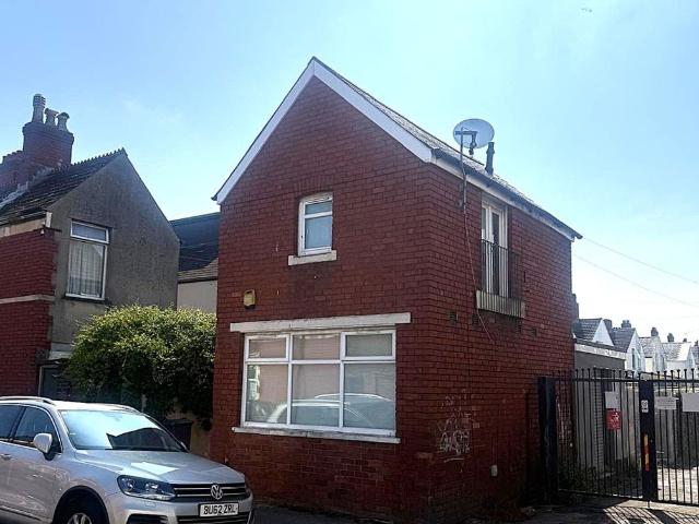 Apartment for rent in Saltmead, Falcon Lodge