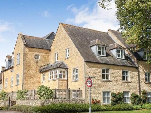 House for sale in Fossebridge, Gloucestershire