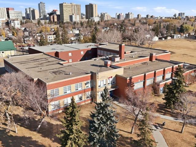 Apartment for rent in Wedgewood, Alberta