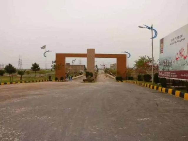 Land for sale in Peshawar, North West Frontier Province
