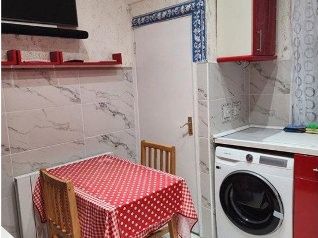 Apartment for rent in Woodhouse, West Yorkshire