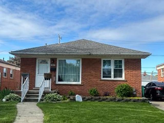 House for sale in Allen Park