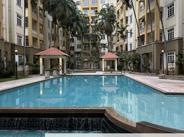 Condominium for sale in Malaka