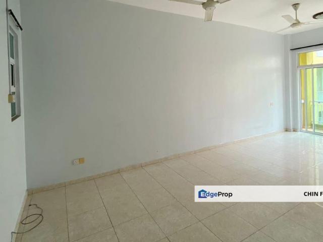Condominium for sale in Malaka