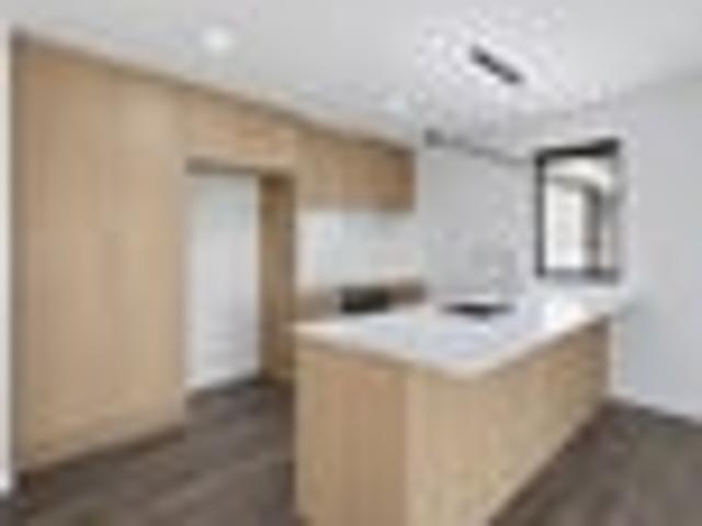 House for sale in Chaslands, Canterbury