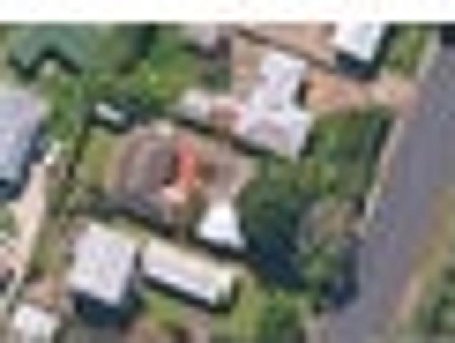 House for sale in Kelston