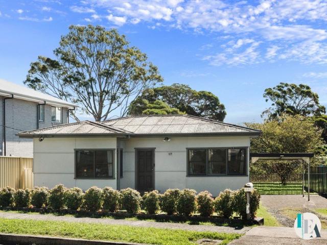 House for sale in Oak Flats Dc, New South Wales