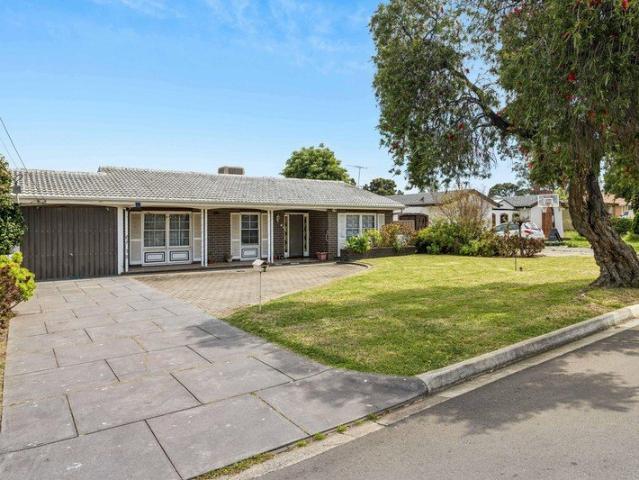 House for sale in Ridgehaven, Adelaide