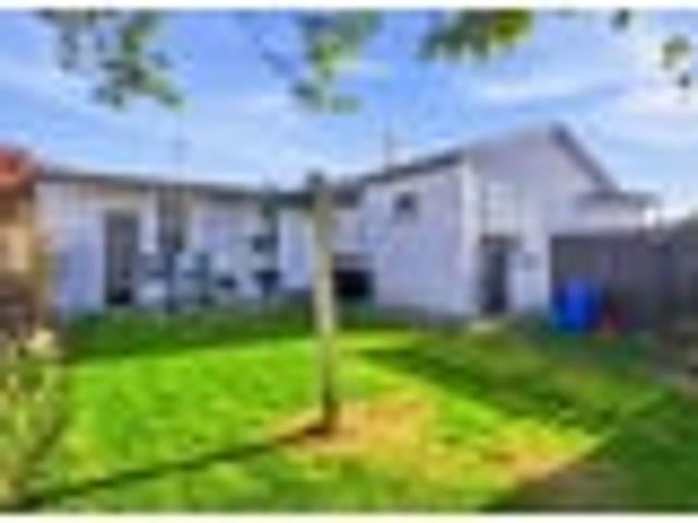 House for sale in Otakou