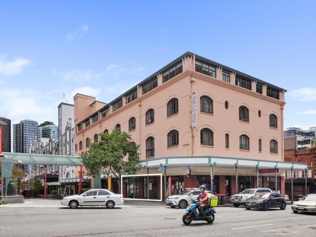 Retail for sale in Toombul, Queensland