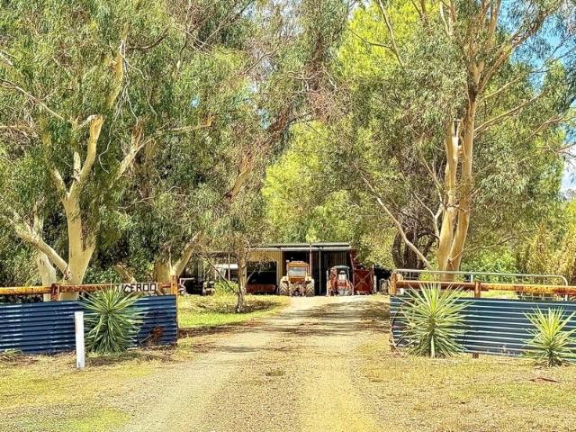 Cottage for sale in Mount Cooper, New South Wales