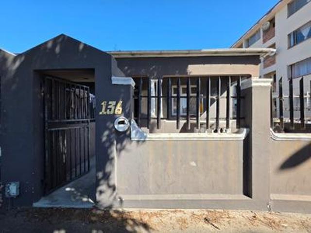 House for sale in Cape Town, Western Cape