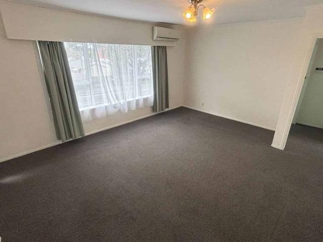 Apartment for rent in Point England, Oroua County