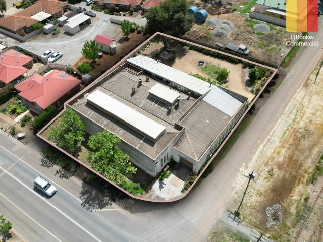 Warehouse for sale in Saddleworth, South Australia