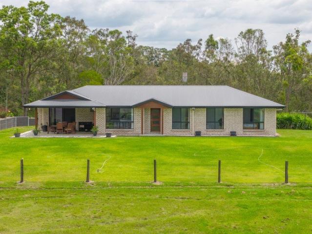 House for sale in Mount Archer, Somerset Regional