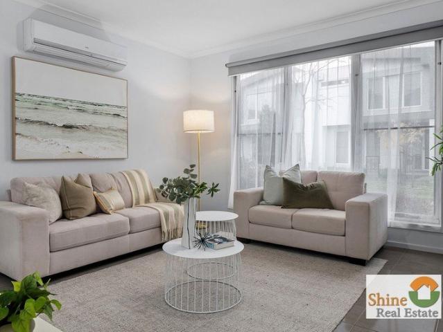 Townhouse for sale in Camerons Creek, Victoria