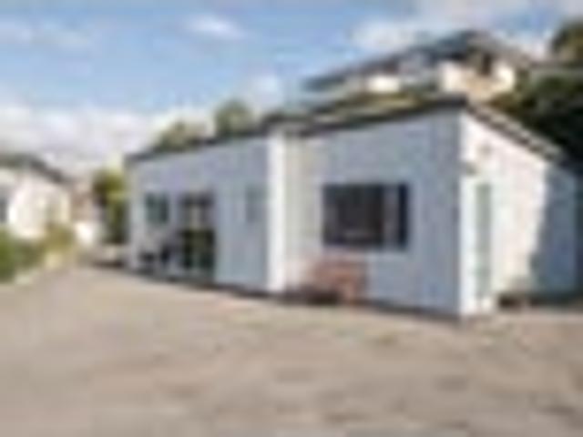 House for sale in Stepneyville