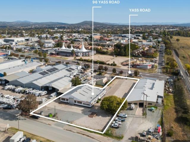 Warehouse for sale in Queanbeyan, New South Wales