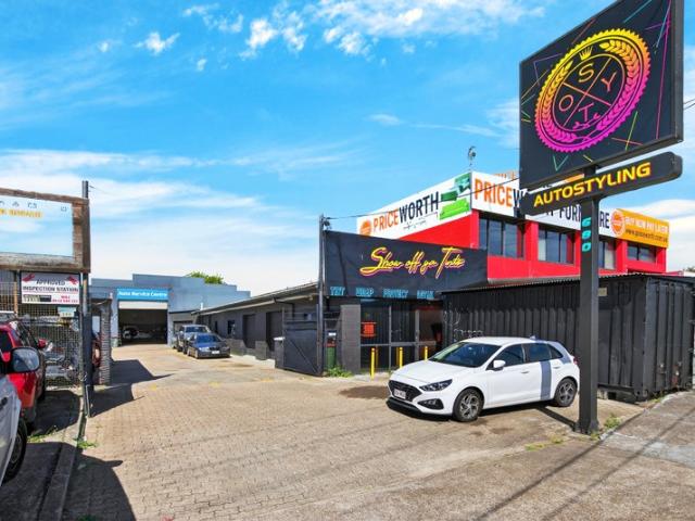 Warehouse for sale in Toombul, Queensland