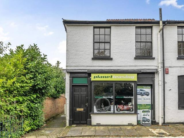 Apartment for rent in London Borough of Harrow, Greater London