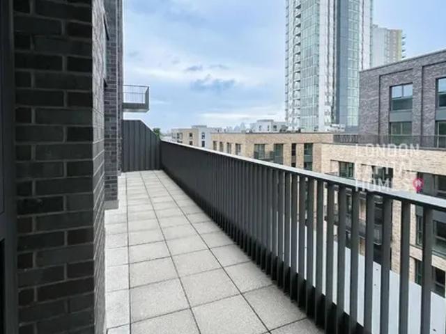 Apartment for rent in Woodberry Down, Stamford Hill