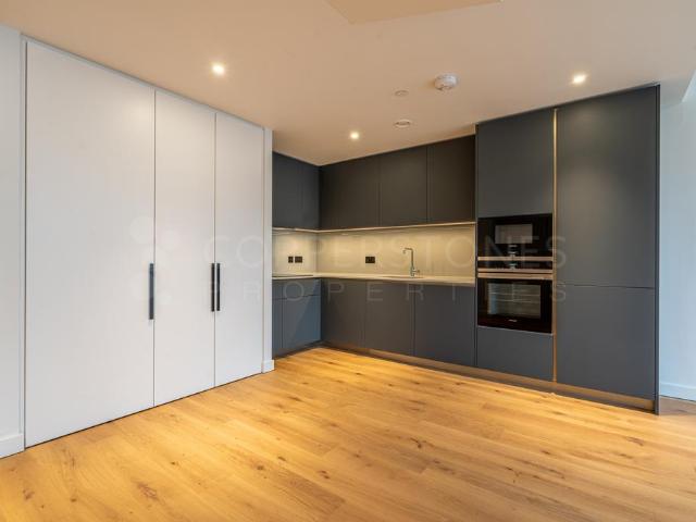 Apartment for rent in Nine Elms, Greater London