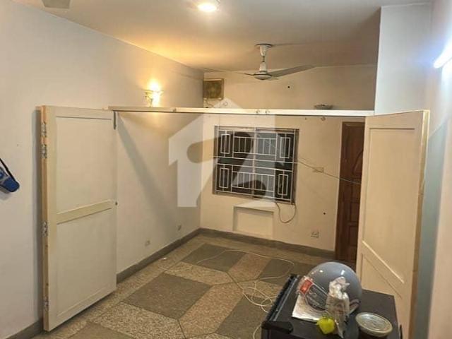 Room for rent in اسلام آباد, زون 1