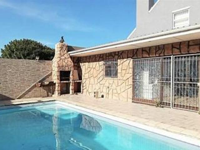 House for sale in Cape Town, Western Cape