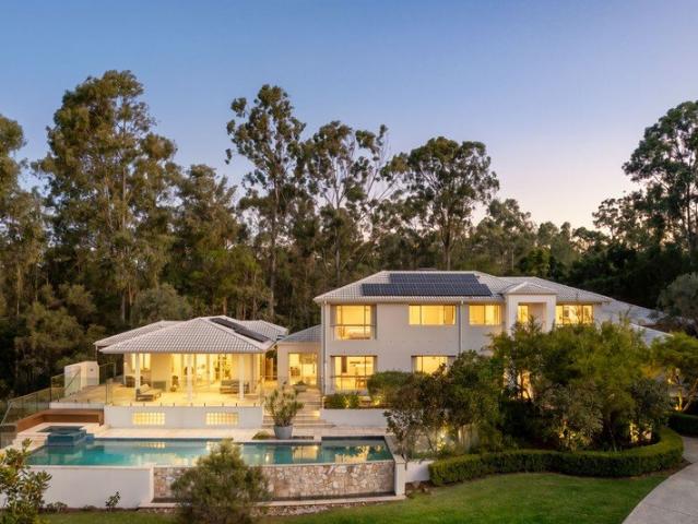 Cottage for sale in Toombul, Queensland