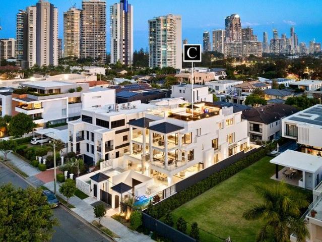 Villa for sale in Gold Coast, Gold Coast Urban