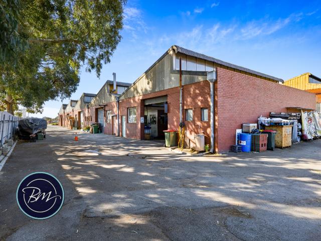 Flat for sale in Hamilton Hill, Western Australia
