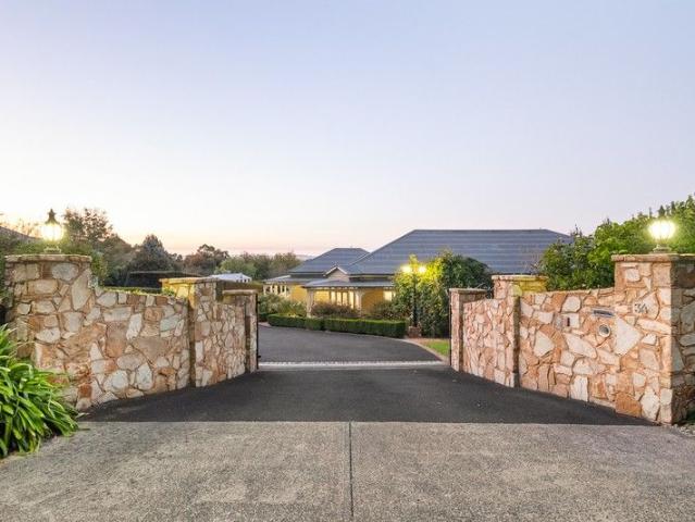 House for sale in Beaconsfield Upper