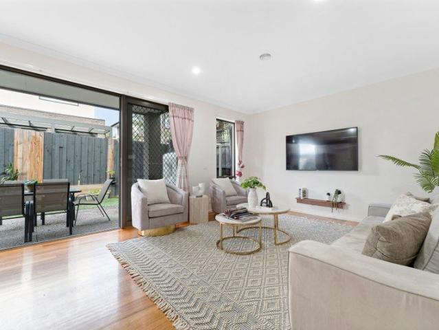 Townhouse for rent in Camerons Creek, Victoria