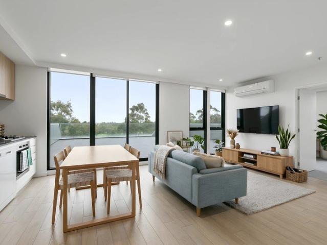 Apartment for sale in Mount Cooper, Melbourne