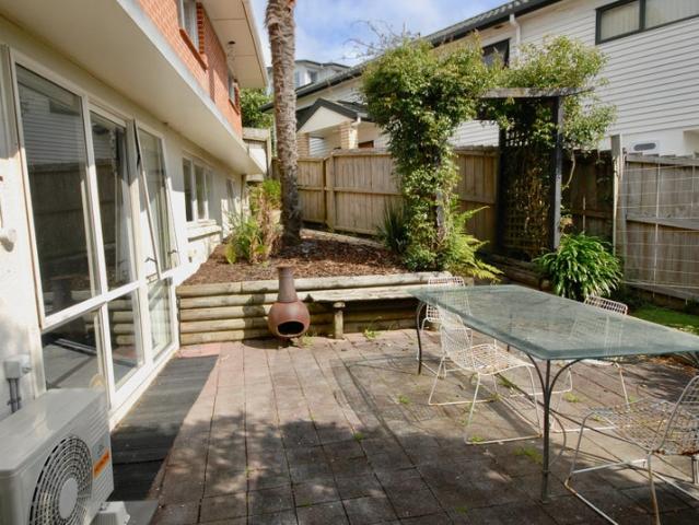 House for rent in Tōtara Vale, Kaipātiki