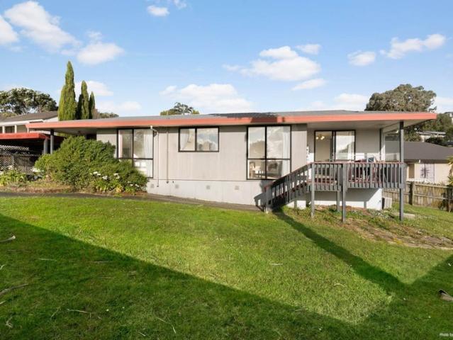 House for rent in Paremoremo, Oroua County